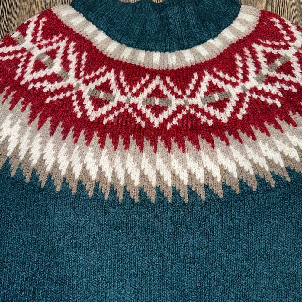 American Eagle Fair Isle Teal Tan Red Knit Sweater Mock Neck Long Sleeve Small - Picture 4 of 9